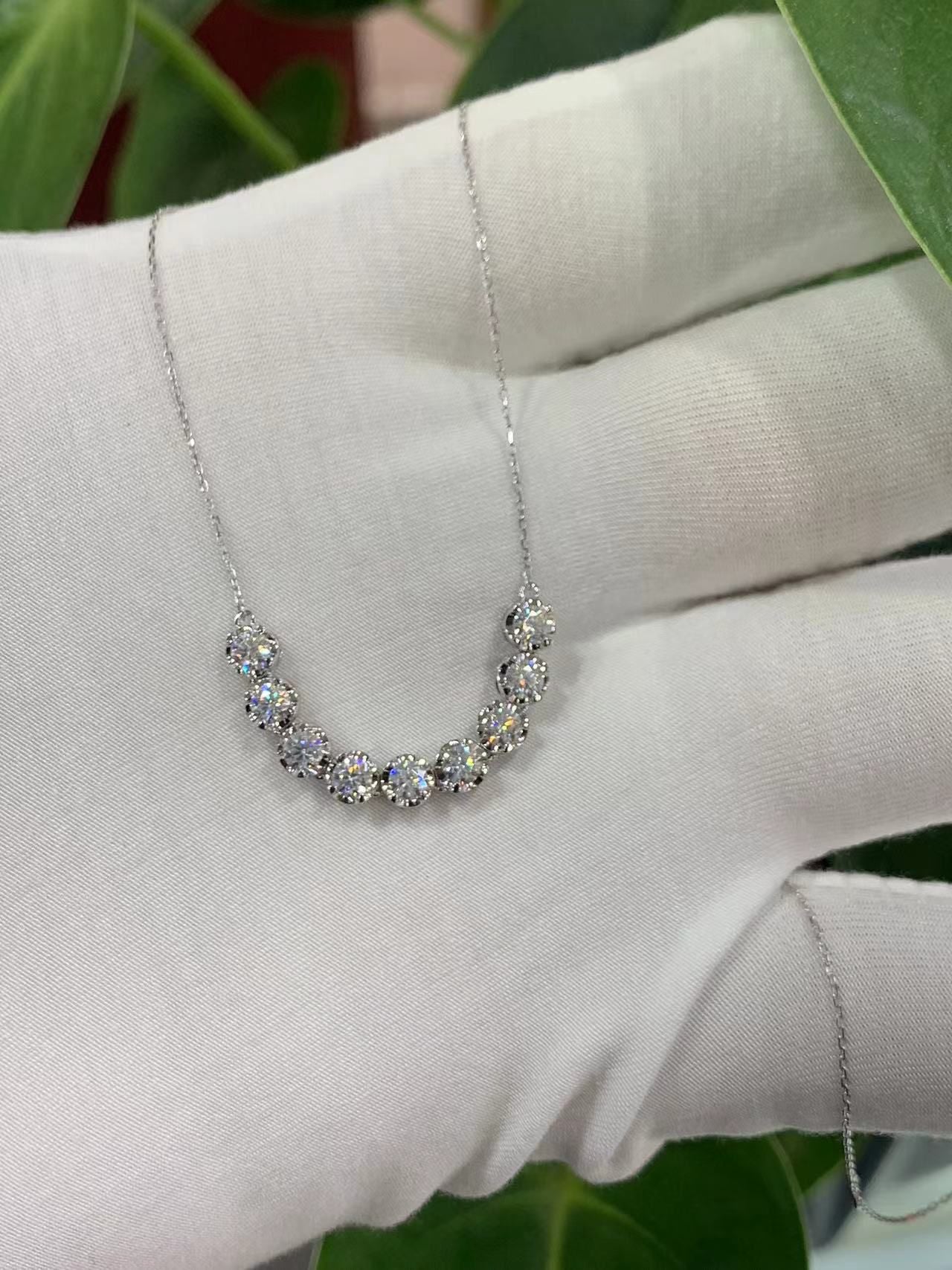 KoKo Étincelle Lucky-9 White Gold Necklace